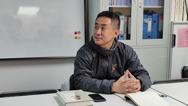 协会党支部书记蒋澄波同志